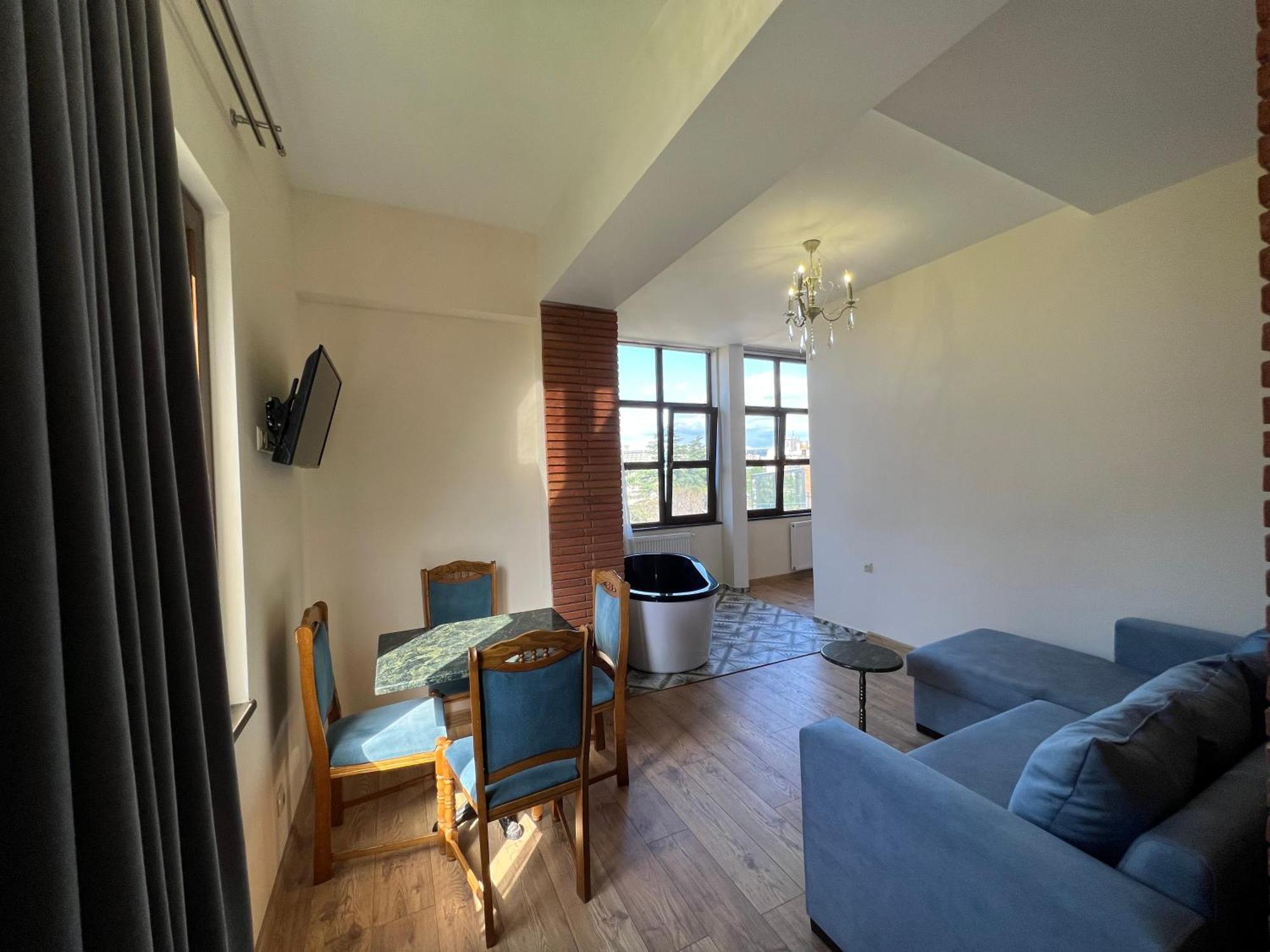 Wine Hills Otel Tiflis Dış mekan fotoğraf