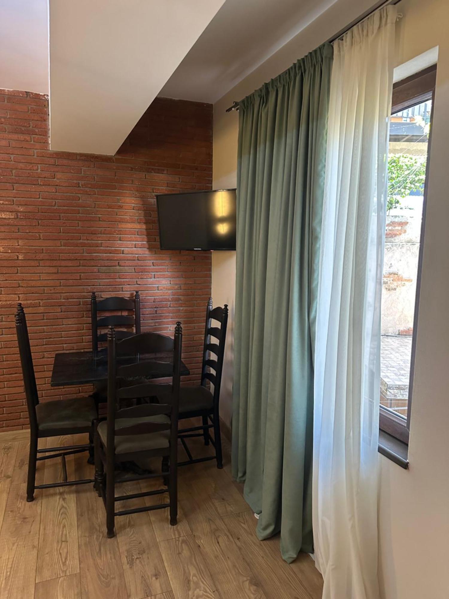 Wine Hills Otel Tiflis Dış mekan fotoğraf
